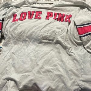 Super cute open back pink long sleeve shirt